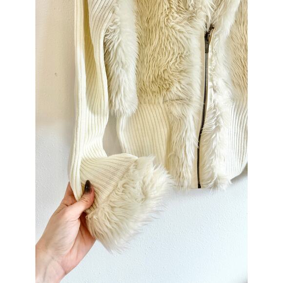 Off White Faux Fur Ribbed Knit Zip Up Cardigan size large - Picture 5 of 10